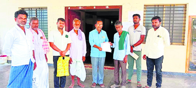 పంటలకు మద్దతు  ధరలు ప్రకటించాలి3