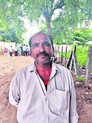 సాగుతున్న సమ్మె1