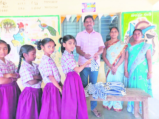 ఆదర్శ ఉపాధ్యాయుడు.. వెంకట్రెడ్డి సార్2