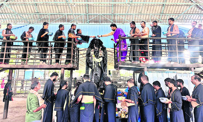 ముందుకు సాగట్లే.. 2