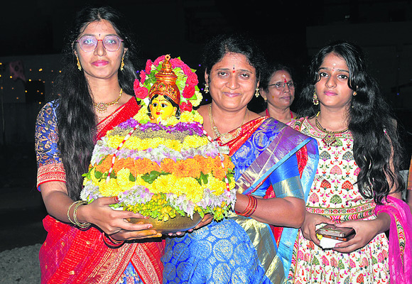చిత్తూ చిత్తూల బొమ్మ..4