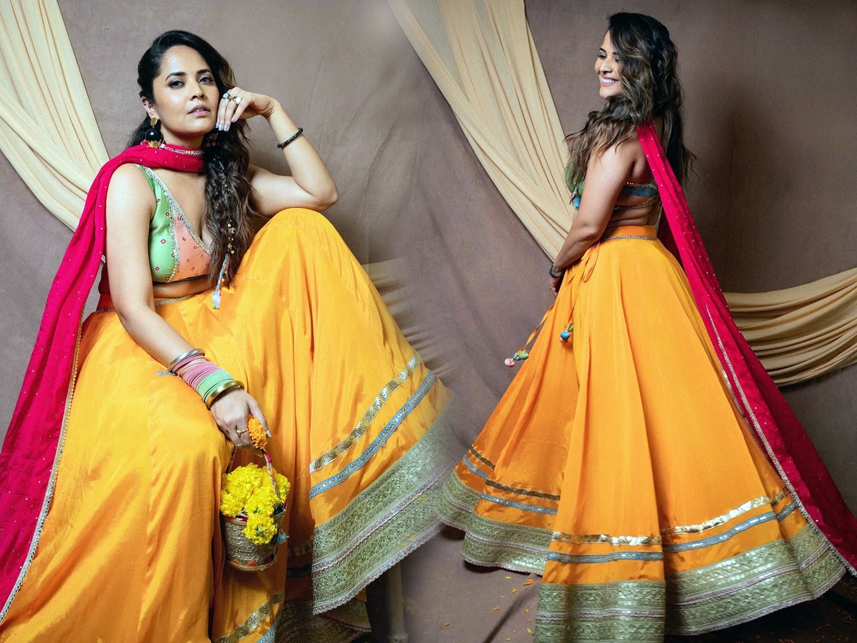 Tollywood Actress Anasuya Dasara Celebrations1