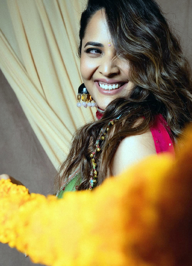 Tollywood Actress Anasuya Dasara Celebrations14