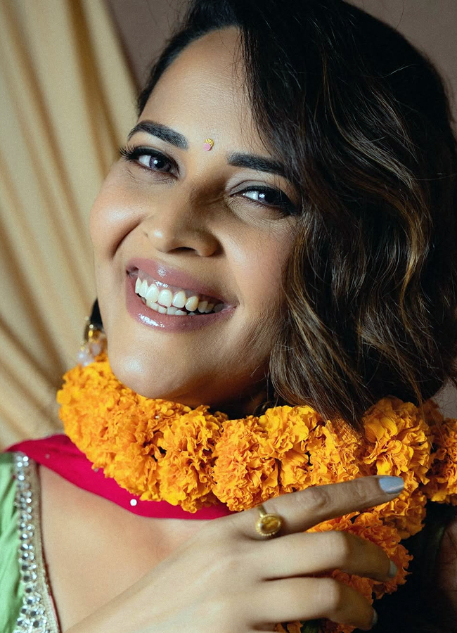Tollywood Actress Anasuya Dasara Celebrations15