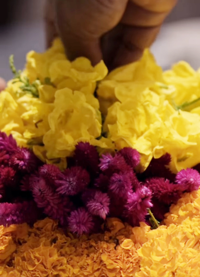 PV Sindhu Played Vendi Bathukamma With Husband (Photos)3