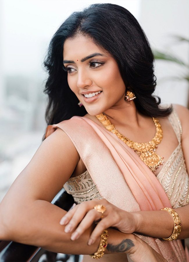 Tollywood Actress Eesha Rebba HD Latest Photos2