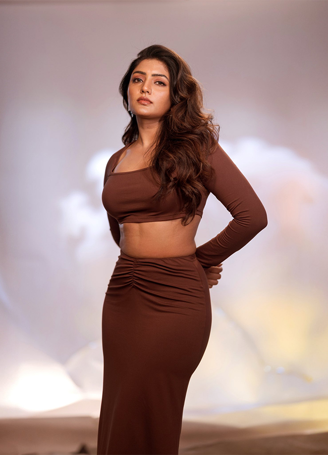 Tollywood Actress Eesha Rebba HD Latest Photos20