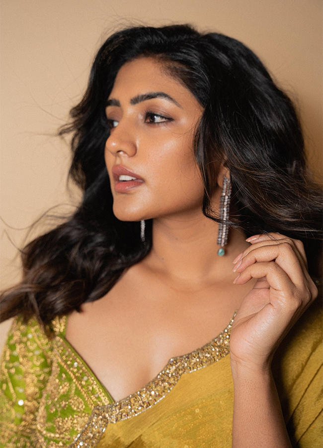 Tollywood Actress Eesha Rebba HD Latest Photos6