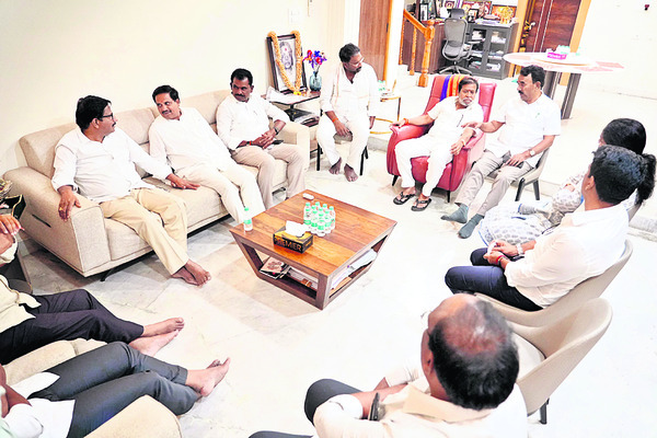కష్టపడిన వారికే మొదటి ప్రాధాన్యం 1