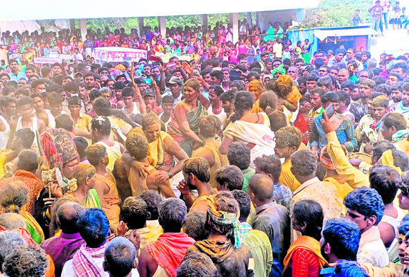 దేవరగట్టు.. భక్తిపారవశ్యం1