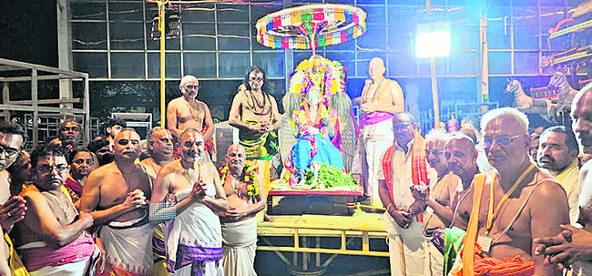 అప్పన్న సన్నిధిలో నిత్య కల్యాణాల రికార్డు3