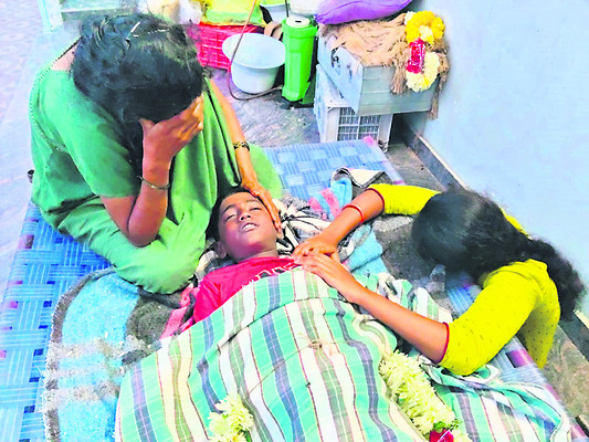 ఆడుకుంటూ.. అనంతలోకాలకు..1
