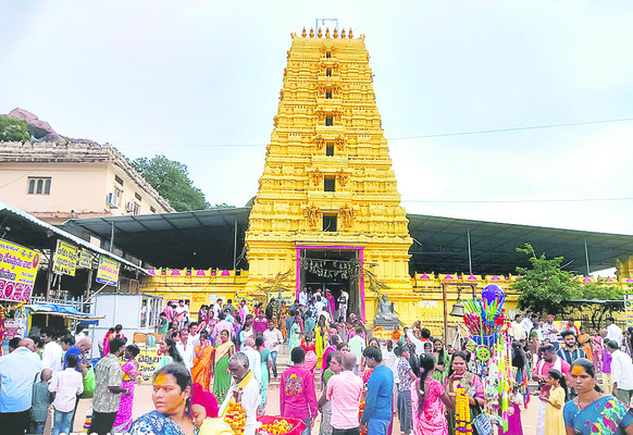 భక్తజన సందోహం మల్లన్న ప్రాంగణం1