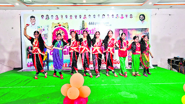 ఆర్చరీలో మెరిసిన అక్కాచెల్లెళ్లు2