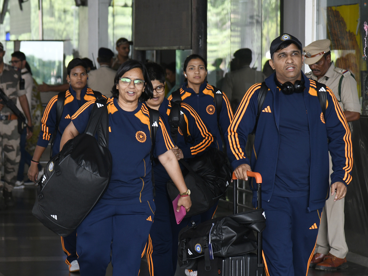 #CWC2025 : India Womens Team Squad in Visakhapatnam10
