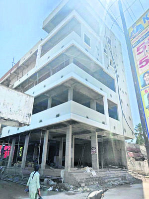 అంతా ఇష్టారాజ్యం! 1