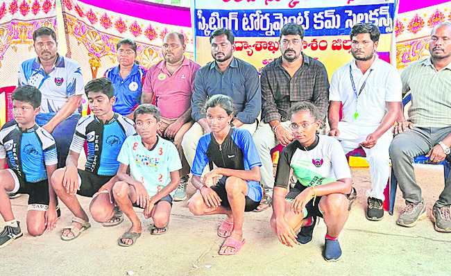 రాష్ట్రస్థాయి స్కేటింగ్‌ పోటీలకు ఎంపిక  1