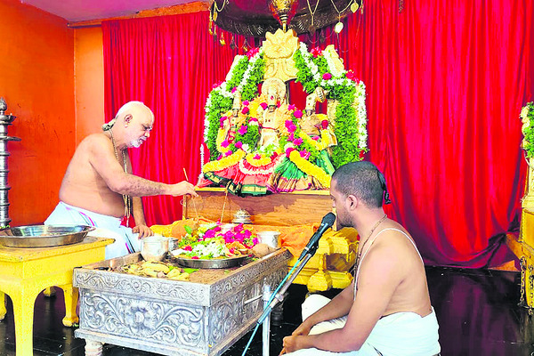 ముత్తంగి  అలంకరణలో రామయ్య2