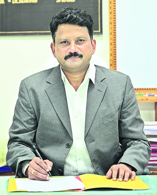 రైళ్లన్నీ రద్దీ 3