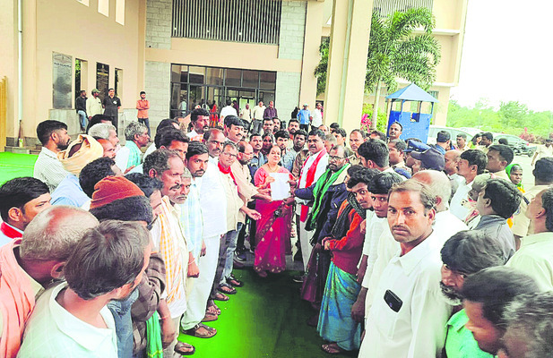 12న పద్మశాలీ సంఘం దసరా మేళా 
1