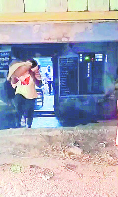 అమ్ముతాం ఆపేదెవరు ! 1