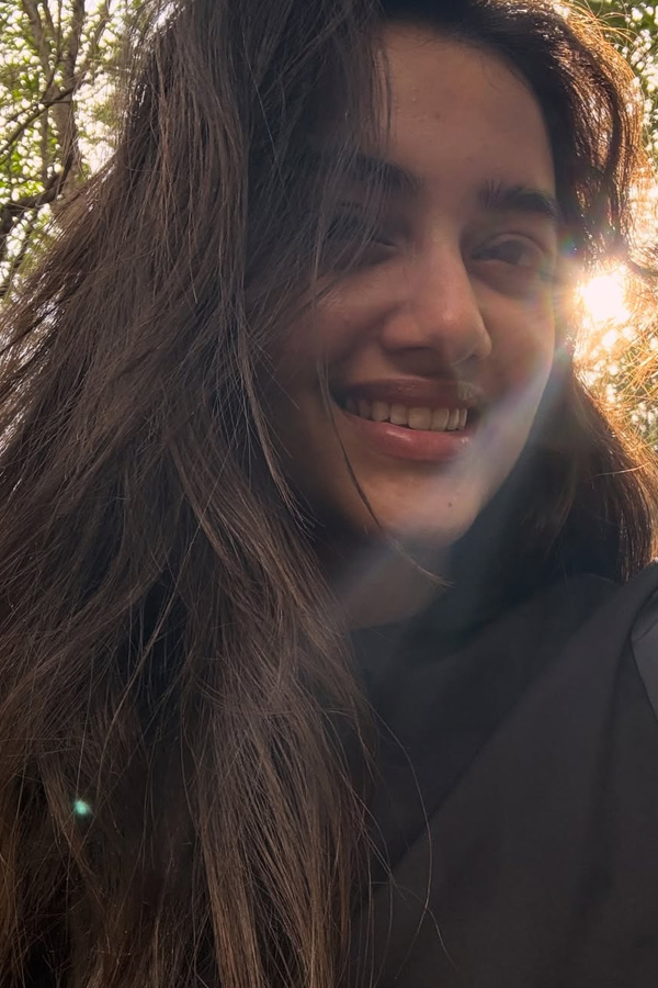 Actress Bhagyashri Borse Latest Beautiful Photos6