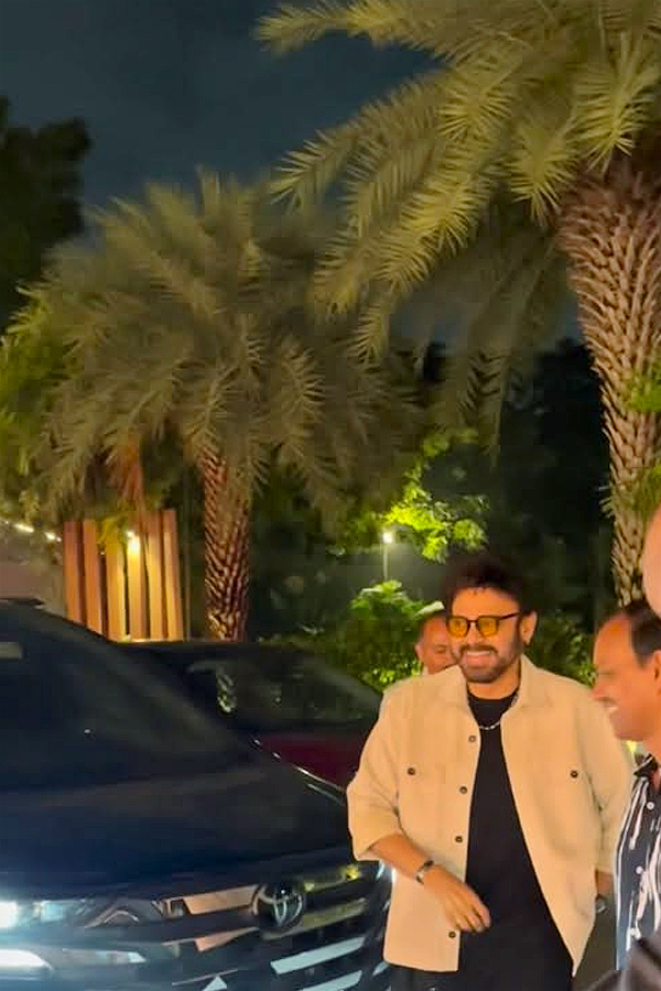 Celebrities Attend Kona Venkat Daughter Wedding Reception Photos15