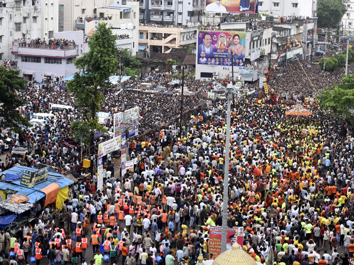 Grand Celebrations of Pydithalli Ammavaru Sirimanotsavam Photos6