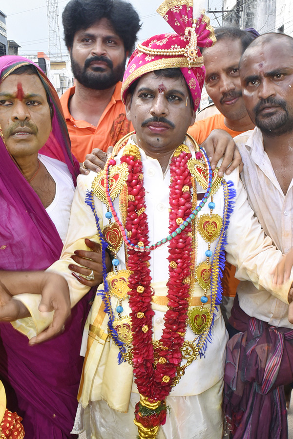 Grand Celebrations of Pydithalli Ammavaru Sirimanotsavam Photos18