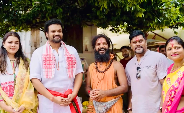 Manchu Manoj And Wife Bhuma Mounika Reddy Visits Kamakhya Devi Temple Photos17