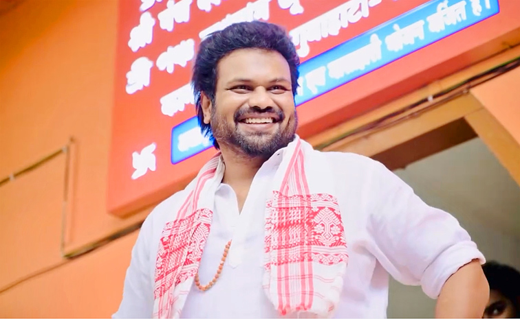 Manchu Manoj And Wife Bhuma Mounika Reddy Visits Kamakhya Devi Temple Photos18