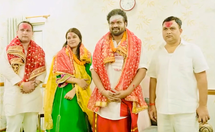 Manchu Manoj And Wife Bhuma Mounika Reddy Visits Kamakhya Devi Temple Photos20