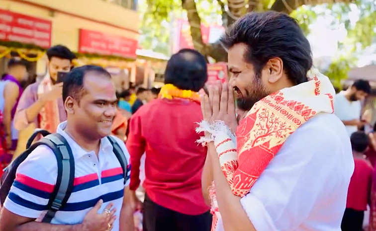 Manchu Manoj And Wife Bhuma Mounika Reddy Visits Kamakhya Devi Temple Photos6