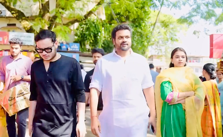 Manchu Manoj And Wife Bhuma Mounika Reddy Visits Kamakhya Devi Temple Photos7