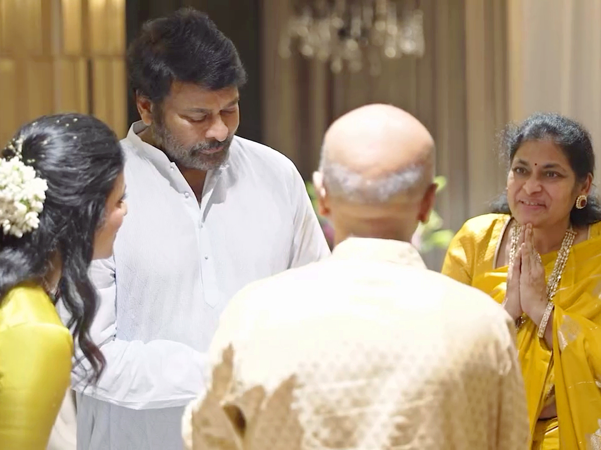 Mega Family At Durga Puja In Sushmita Konidela House, Photos Went Viral12
