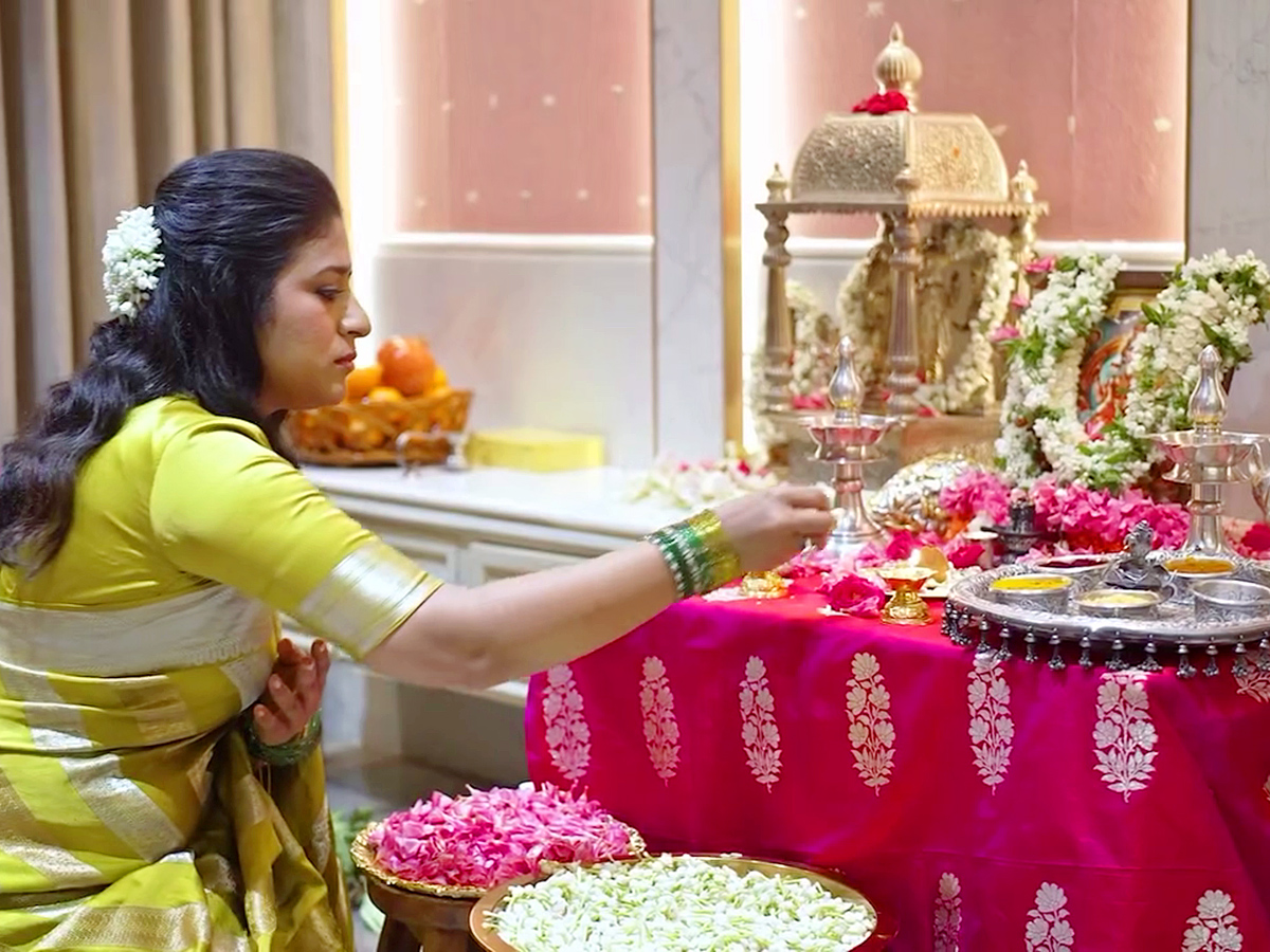 Mega Family At Durga Puja In Sushmita Konidela House, Photos Went Viral28