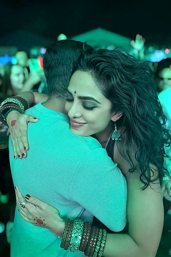 Sobhita Dhulipala jokes about Her selfie skills Photos2