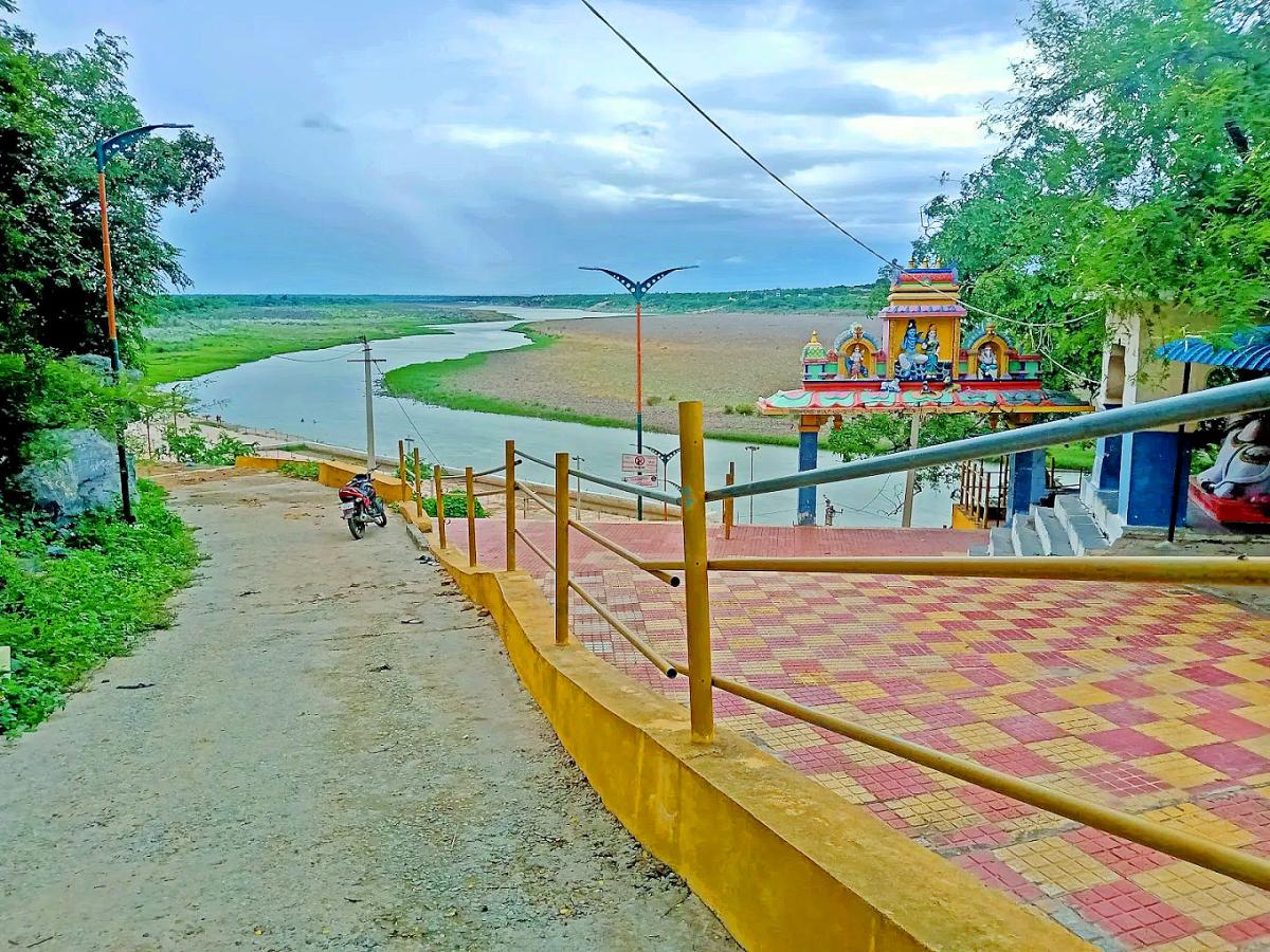Sri Amaralingeswara Swamy Temple in Daida Bilam Photos10