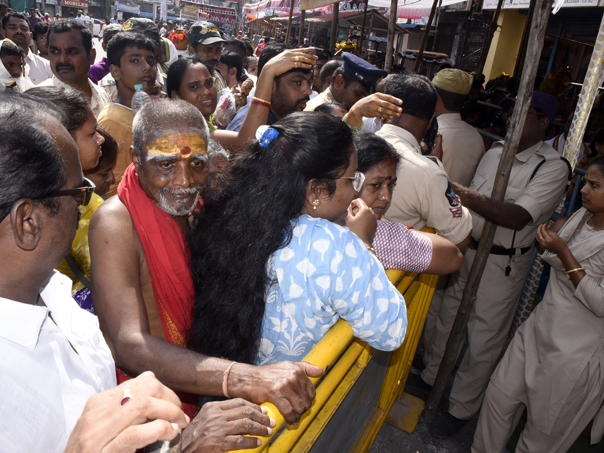 Vizianagaram Tholella Utsavam at Pydithalli Ammavaru Temple15