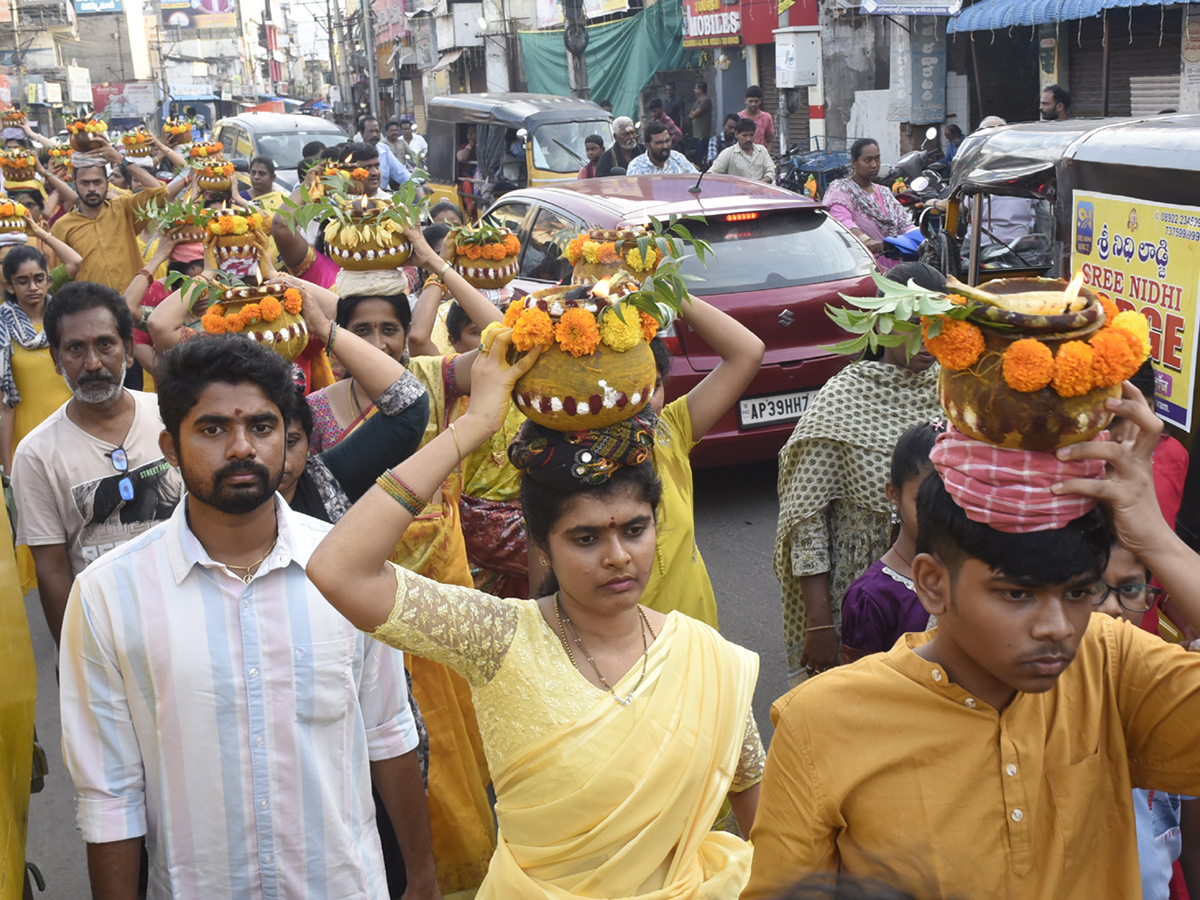 Vizianagaram Tholella Utsavam at Pydithalli Ammavaru Temple5