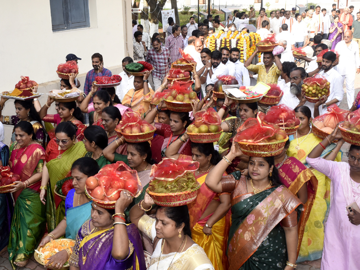 Vizianagaram Tholella Utsavam at Pydithalli Ammavaru Temple7