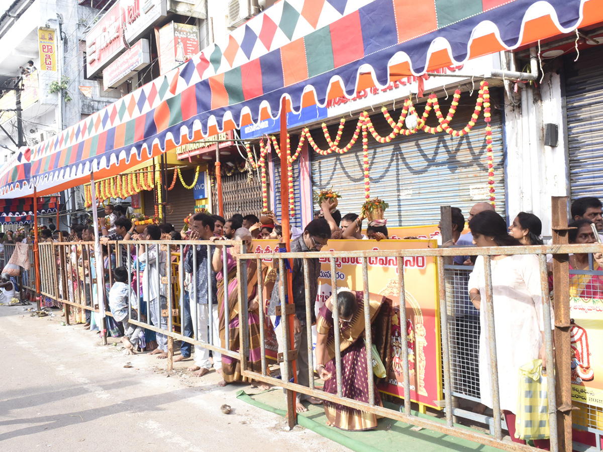 Vizianagaram Tholella Utsavam at Pydithalli Ammavaru Temple9