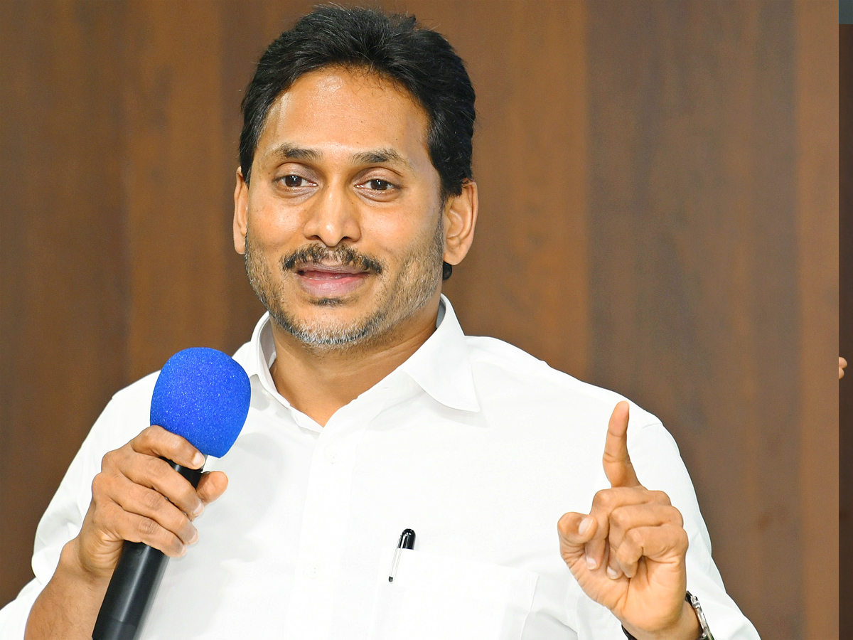 YS Jagan Key Meeting With YSRCP Leaders At Tadepalli Camp Office Photos4