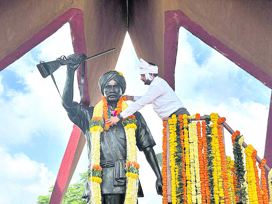 పులకించిన పోరుగడ్డ4
