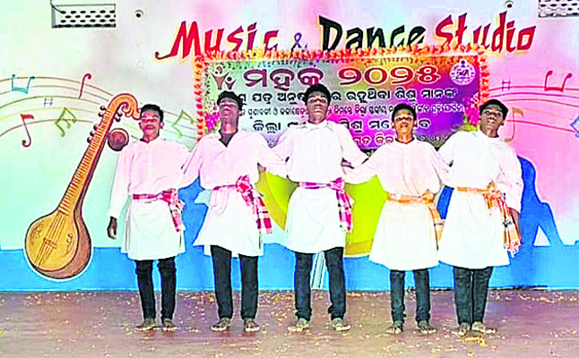ఉత్సాహంగా.. 2