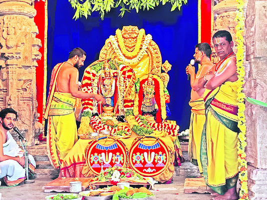 వైభవంగా సీతారాముల పౌర్ణమి కల్యాణం 1