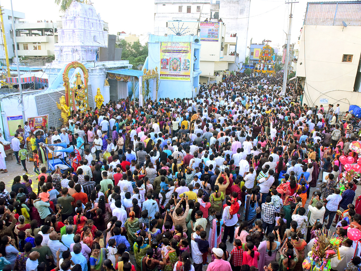 Huge Crowed at Venkateswara Swamy Brahmotsavam in Sircilla12