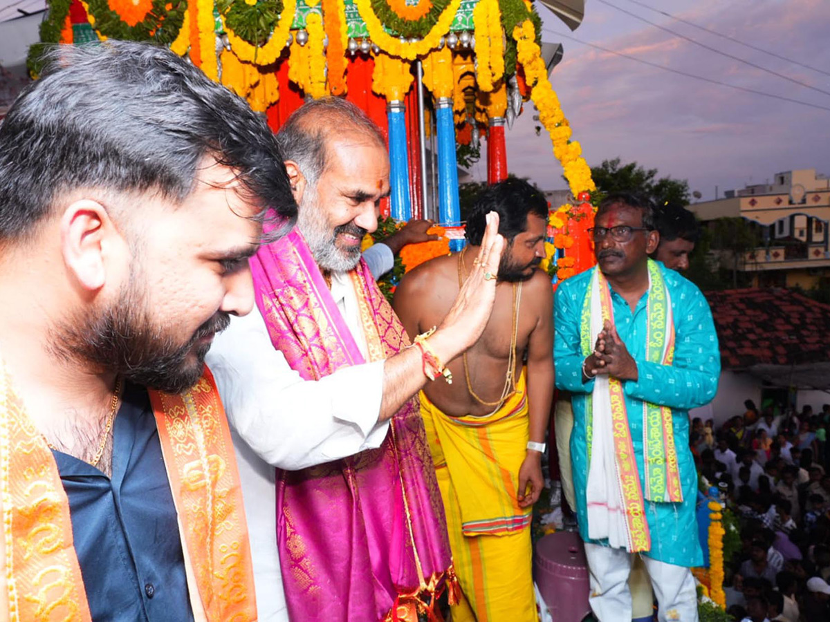 Huge Crowed at Venkateswara Swamy Brahmotsavam in Sircilla6