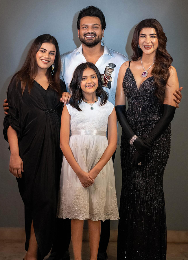Lakshmi Manchu Birthday Special Photos20