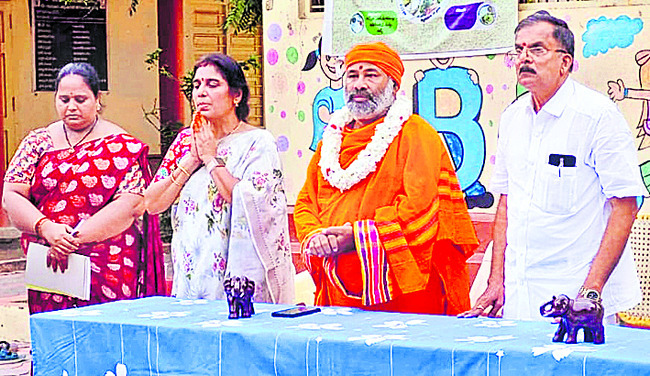 చంద్రవంక వరద ఉధృతి తగ్గుముఖం 2